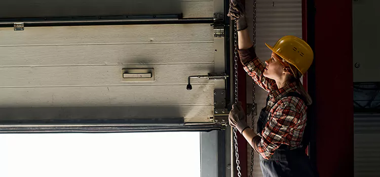Addressing Common Garage Door Stoppage Issues in St. Cloud, FL